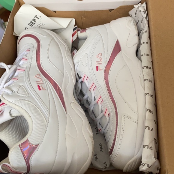 fila ray holographic pink